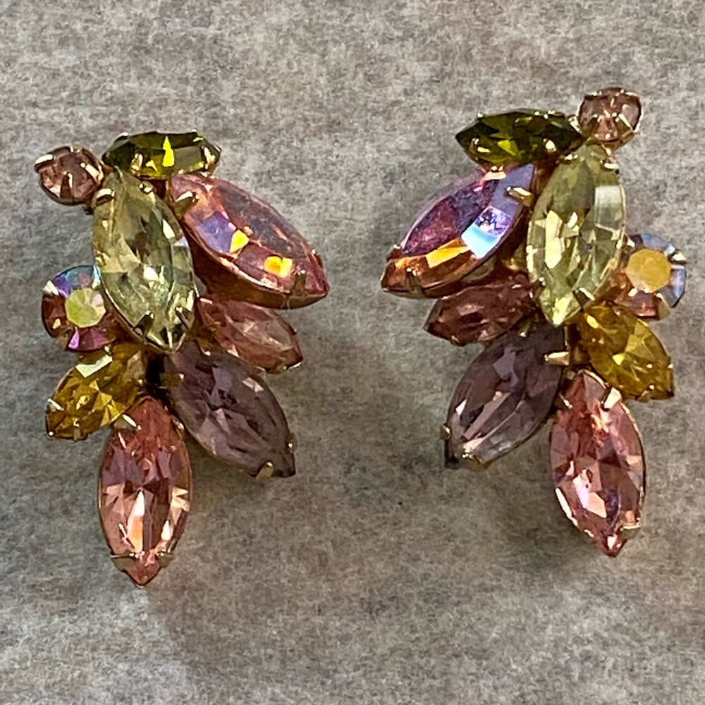 Vtg Weiss Multi Colored Sparkly Clip On Earrings